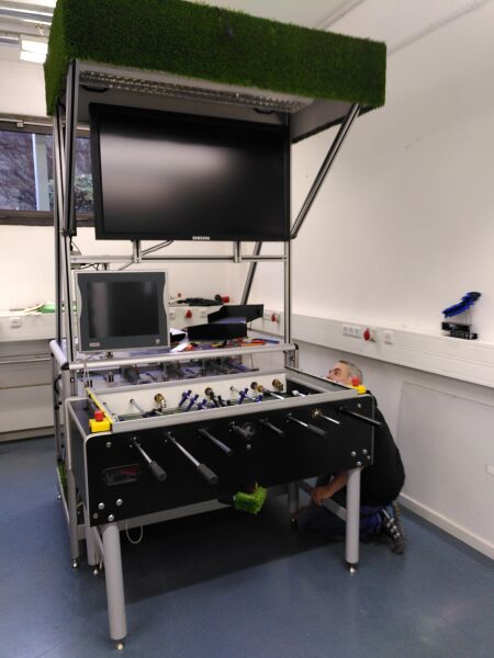 Datei:Small Almost There.jpg