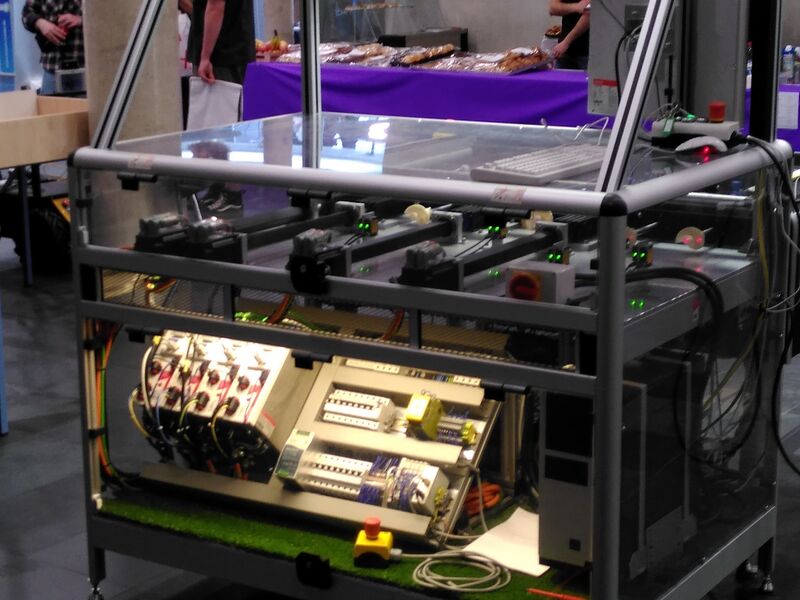 Datei:Small Infoday Buffet.jpg